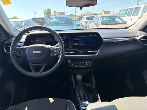 Used 2024 Chevrolet TrailBlazer LT w/ Driver Confidence Package AWD/4WD image 20