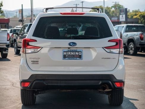 Used 2021 Subaru Forester AWD/4WD image 4