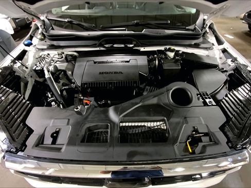 Used 2023 Honda Pilot Touring image 31