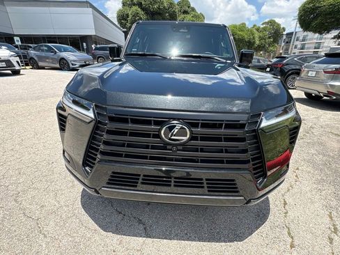 Used 2026 Lexus GX 550 w/ Cold Area Package AWD/4WD image 8