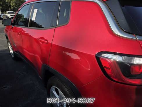 Used 2018 Jeep Compass Latitude w/ Popular Equipment Group AWD/4WD image 6