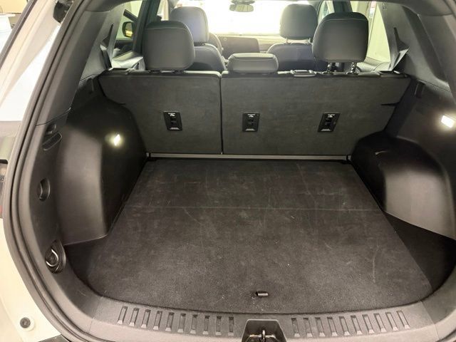 Used 2026 Chevrolet Equinox LT w/ Convenience Package II AWD/4WD image 25