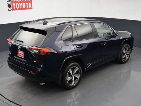 Used 2022 Toyota RAV4 SE w/ Weather & Moonroof Package AWD/4WD image 23