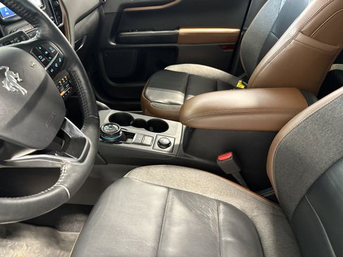 Used 2023 Ford Bronco Sport Outer Banks AWD/4WD image 13