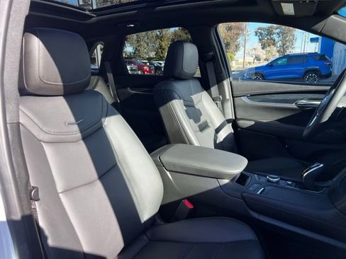 Used 2025 Cadillac XT5 Premium Luxury image 27