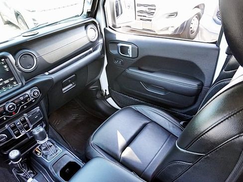 Used 2023 Jeep Wrangler Unlimited Sahara w/ Cold Weather Group AWD/4WD image 25