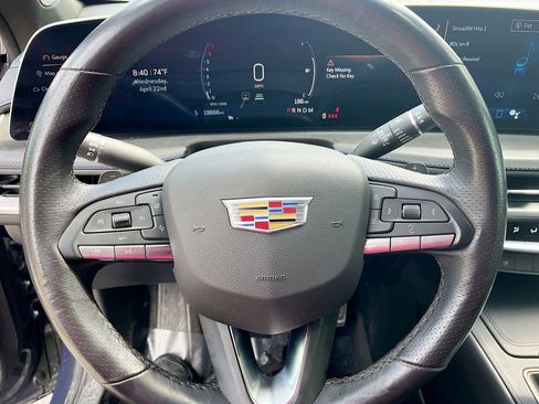 Used 2024 Cadillac XT4 Sport FWD image 11