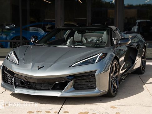 Used 2023 Chevrolet Corvette Z06 image 6