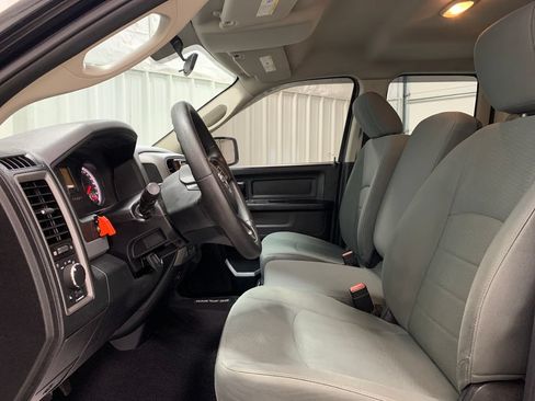 Used 2016 RAM 1500 ST w/ SXT Appearance Group AWD/4WD image 4