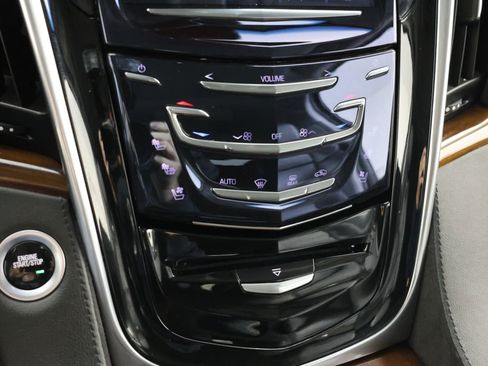 Used 2020 Cadillac Escalade Luxury AWD/4WD image 33