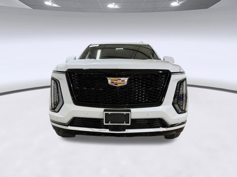 New 2026 Cadillac Escalade ESV Sport w/ Touring Package AWD/4WD image 4
