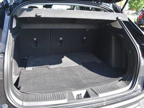 New 2026 Chevrolet Trax LT w/ LT Convenience Package FWD image 17