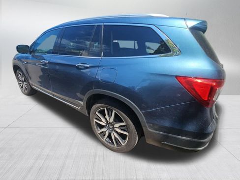 Used 2021 Honda Pilot Touring image 6