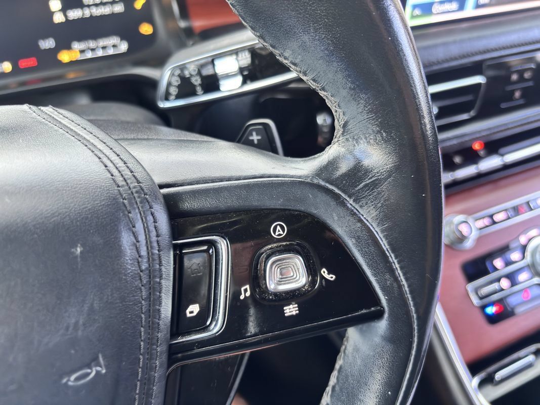 Used 2020 Lincoln Aviator Reserve RWD image 29