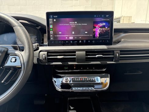 Used 2023 Lincoln Corsair Reserve w/ Equipment Group 202A image 19