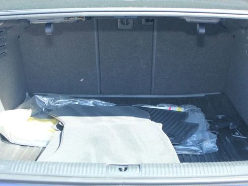 Used 2017 Audi A4 2.0T Prestige w/ Prestige Package image 8