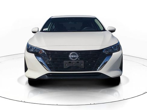 Used 2025 Nissan Sentra S image 2