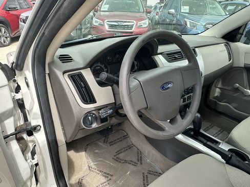 Used 2009 Ford Focus S FWD image 21