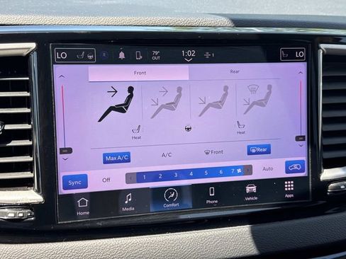 Used 2023 Chrysler Pacifica Touring-L FWD image 30