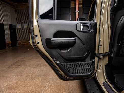 Used 2020 Jeep Gladiator Mojave w/ LED Lighting Group image 37