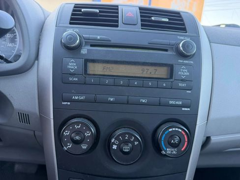 Used 2010 Toyota Corolla LE FWD image 17