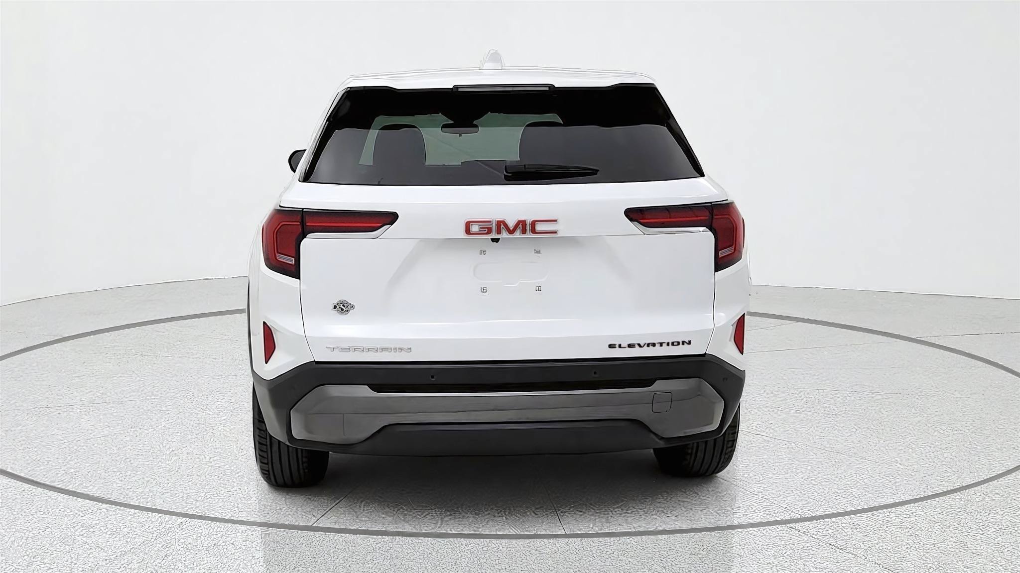 Used 2026 GMC Terrain Elevation FWD image 4