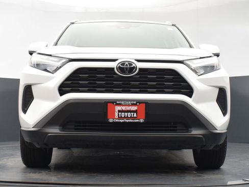 Used 2024 Toyota RAV4 XLE FWD image 30