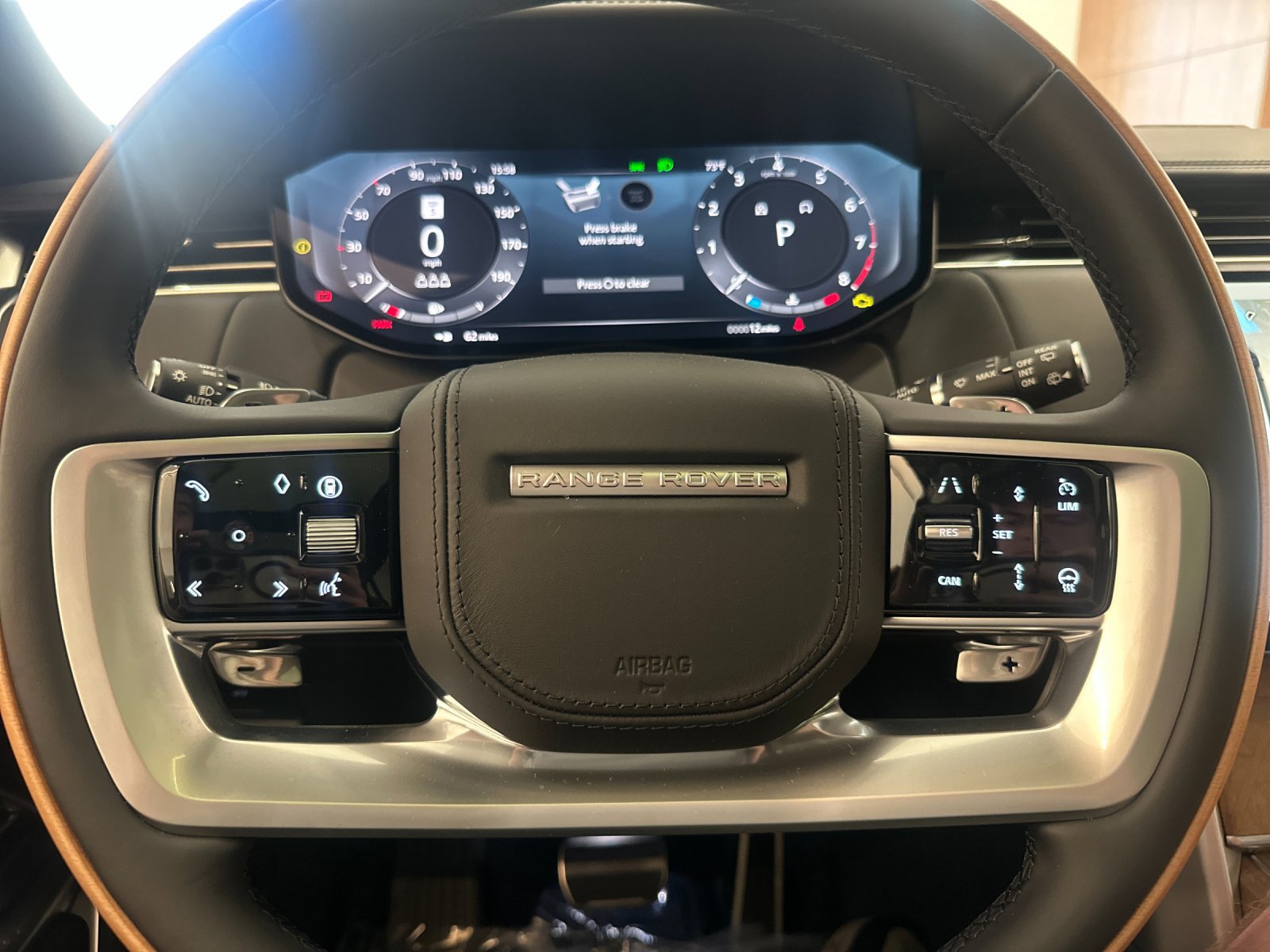 New 2026 Land Rover Range Rover SV AWD/4WD image 23