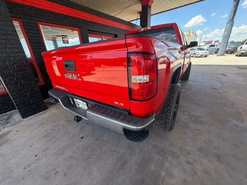 Used 2019 GMC Sierra 1500 SLE w/ SLE Value Package AWD/4WD image 3