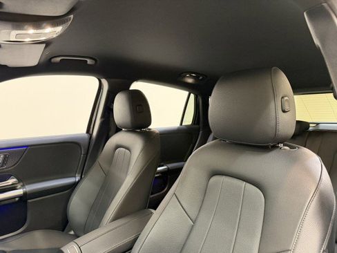 Certified 2025 Mercedes-Benz GLA 250 image 7