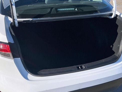 Used 2024 Toyota Corolla LE image 4