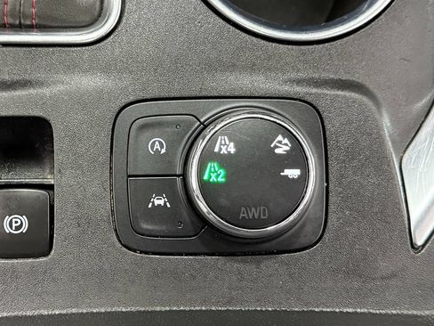 Used 2022 Chevrolet Traverse RS w/ LPO, Floor Liner Package AWD/4WD image 27