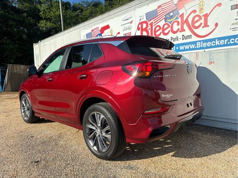 Used 2022 Buick Encore GX Select w/ Sport Touring Package FWD image 8