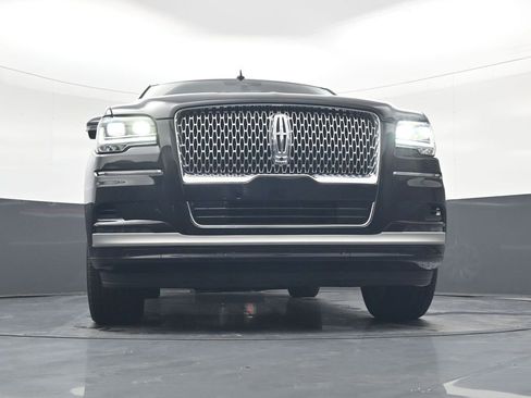 Used 2024 Lincoln Navigator Premiere AWD/4WD image 19