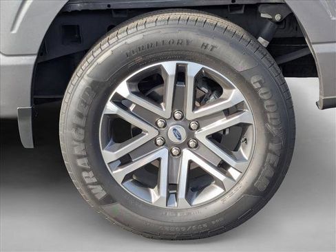 Used 2022 Ford F150 XL image 19
