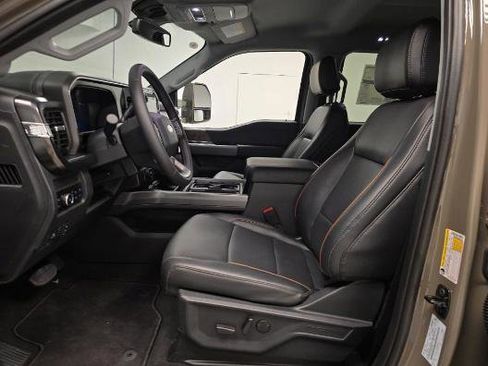 Used 2026 Ford F450 Lariat image 3