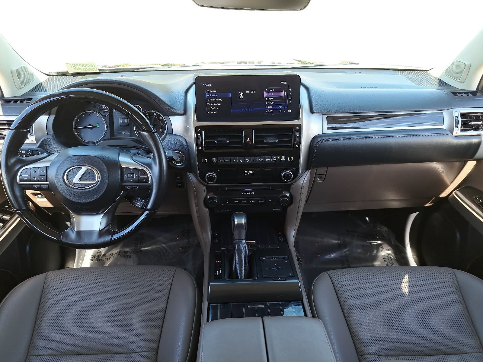 Used 2022 Lexus GX 460 Premium w/ Premium Package AWD/4WD image 9