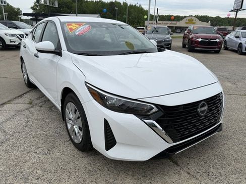 Used 2025 Nissan Sentra S FWD image 3