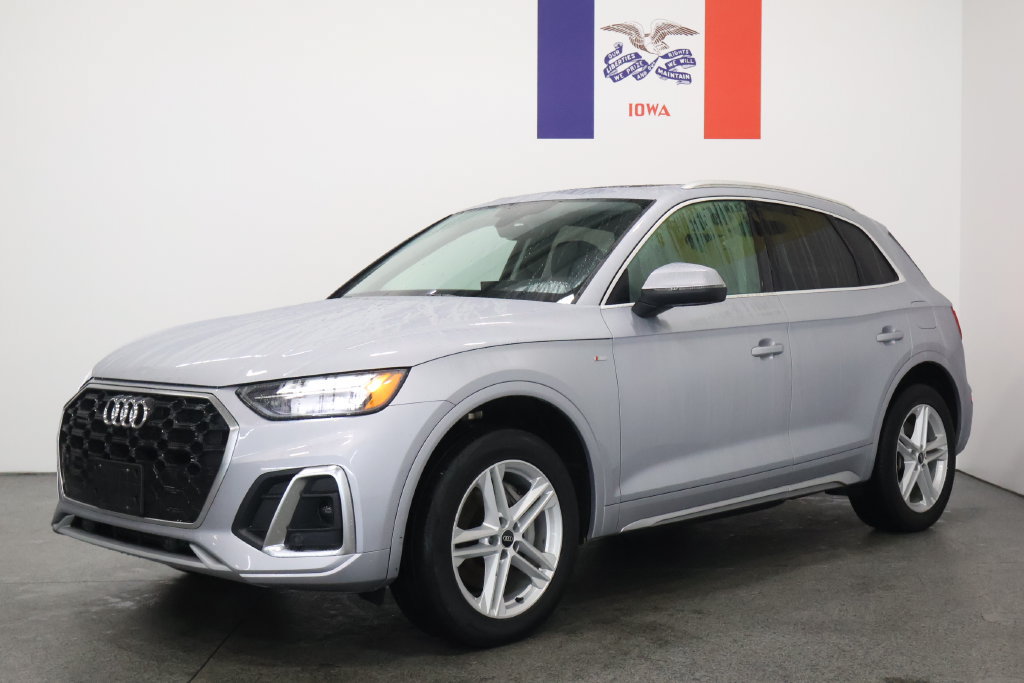 Used 2021 Audi Q5 e Premium AWD/4WD image 8