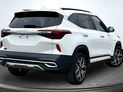 Used 2022 Kia Seltos SX w/ Sunroof Package AWD/4WD image 5