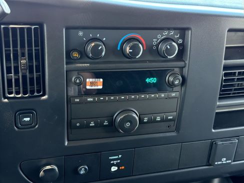 New 2026 GMC Savana 3500 Extended w/ Driver Convenience Package RWD image 18
