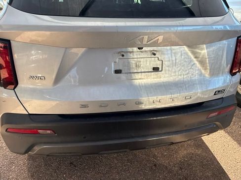 Used 2022 Kia Sorento S AWD/4WD image 5