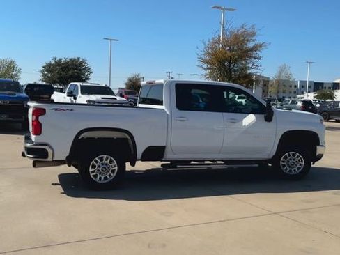 Certified 2024 Chevrolet Silverado 2500 LT image 9