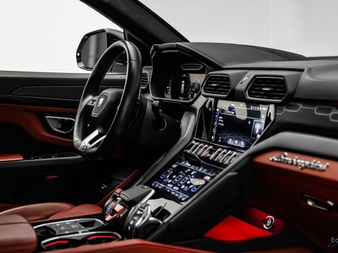Used 2022 Lamborghini Urus image 53