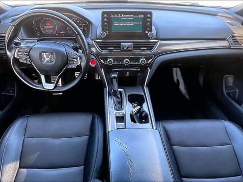 Used 2018 Honda Accord Sport image 15