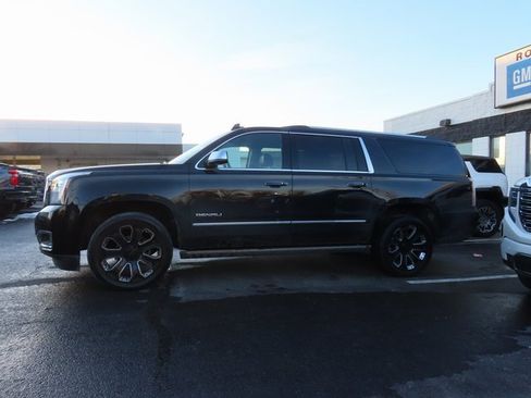 Used 2018 GMC Yukon XL Denali w/ Denali Ultimate Package image 3