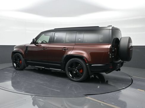 Used 2023 Land Rover Defender 130 X AWD/4WD image 3