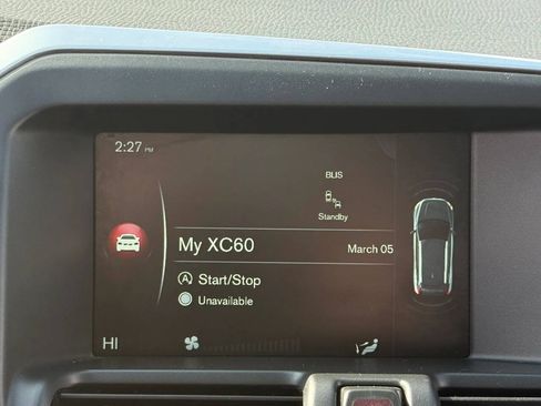 Used 2016 Volvo XC60 T5 w/ Proximity Package FWD image 21