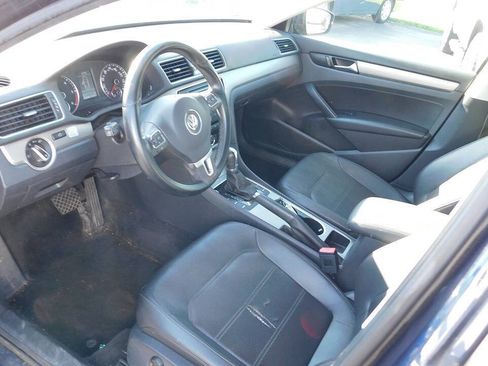 Used 2014 Volkswagen Passat TDI SE FWD image 35