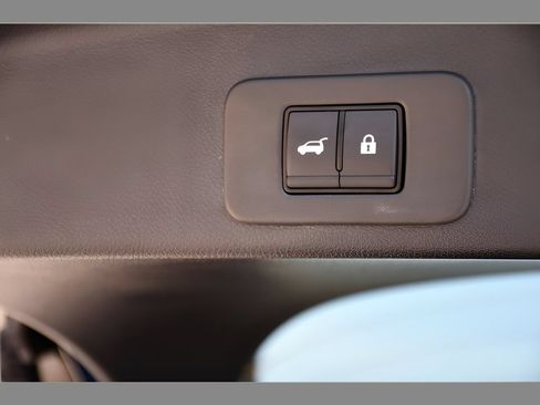 Used 2025 Nissan Murano SL AWD/4WD image 24